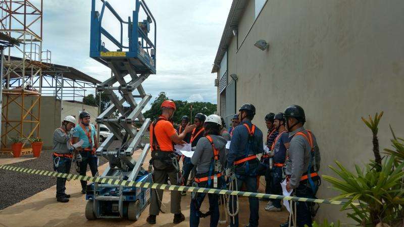 Treinamento nr 18 plataforma elevatória